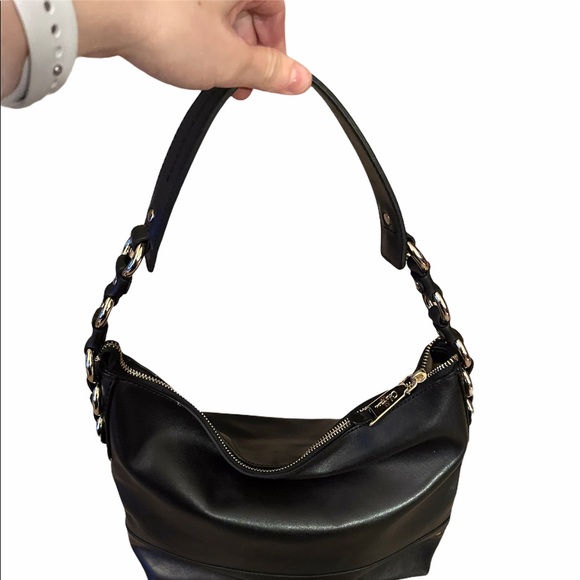 Cole Haan Handbags - Cole Haan Black Leather Hobo Shoulder Bag